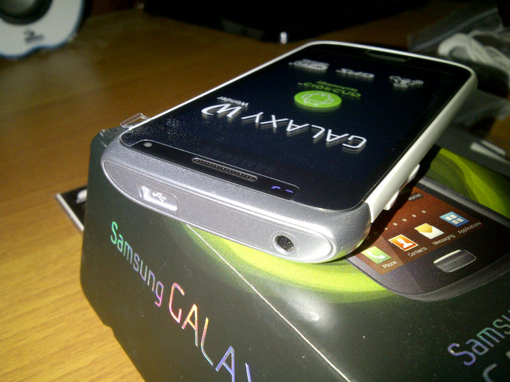 Samsung Galaxy Wonder I8150 White like new murah