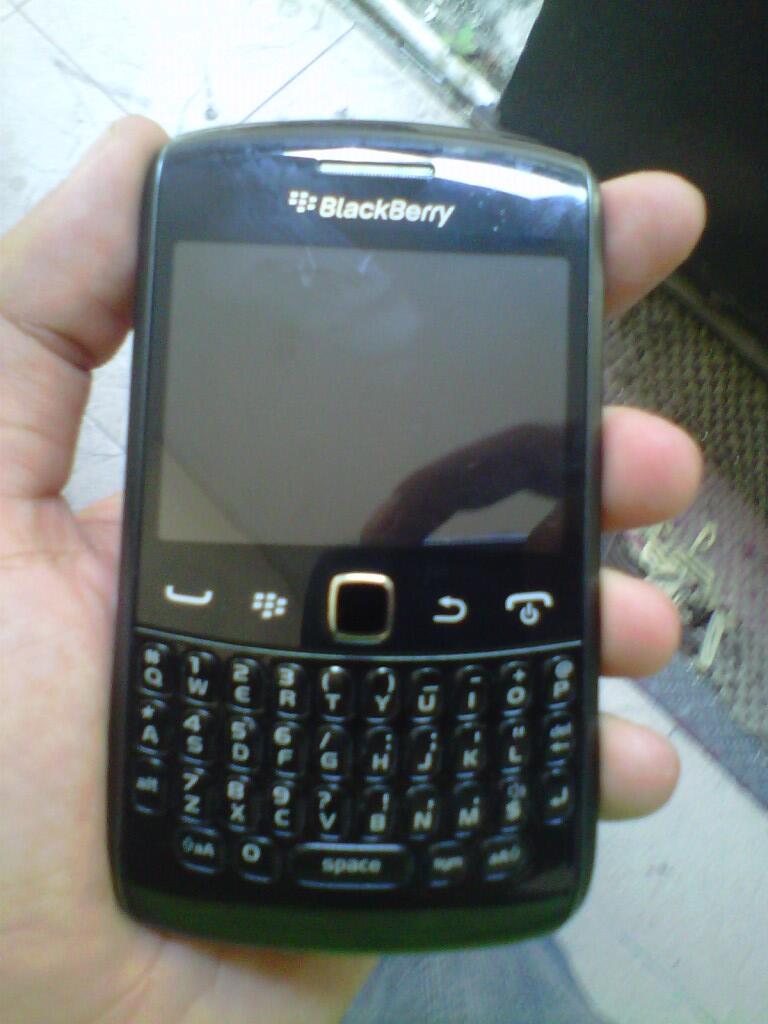 blackberry apollo 9360 jogja/yogyakarta bukan iphone/samsung