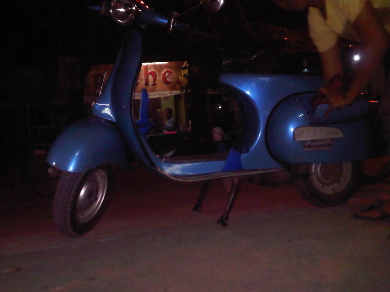 DIJUAL VESPA 1965 VBB BIRU