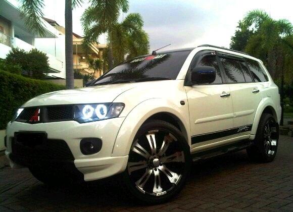 Pajero sport dakar outlander cash dan kredit