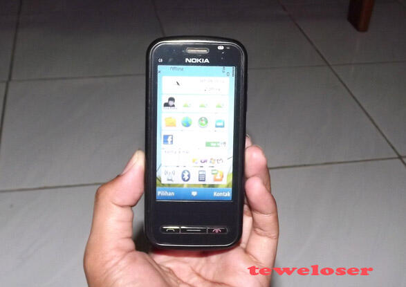 Nokia C6-00 black (kondisi mulus)
