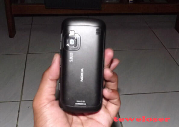 Nokia C6-00 black (kondisi mulus)