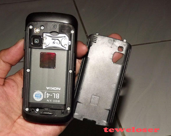 Nokia C6-00 black (kondisi mulus)