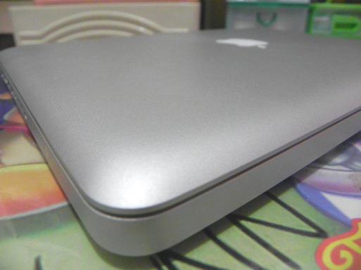 JUAL Macbook Pro 13" inch | Core i5 | HDD 500 GB | Garansi sampe 2013 MURAH !!!