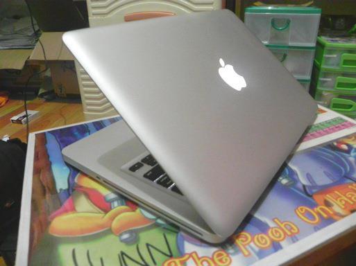 JUAL Macbook Pro 13" inch | Core i5 | HDD 500 GB | Garansi sampe 2013 MURAH !!!