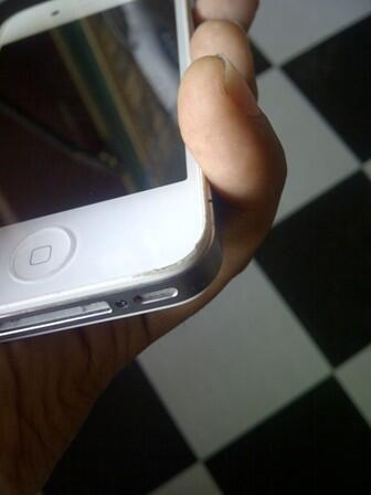 IPHONE 4S 32GB WHITE FU JUAL GALAU DIBAWAH 6JT