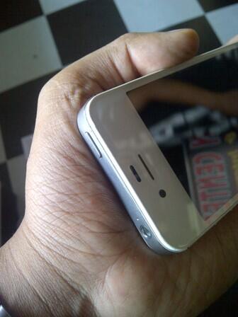 IPHONE 4S 32GB WHITE FU JUAL GALAU DIBAWAH 6JT