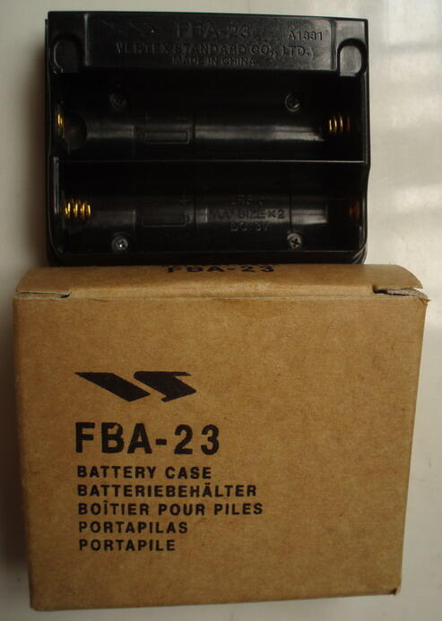 YAESU FBA-23 Case Baterai HT VX-6 Mulus Abis