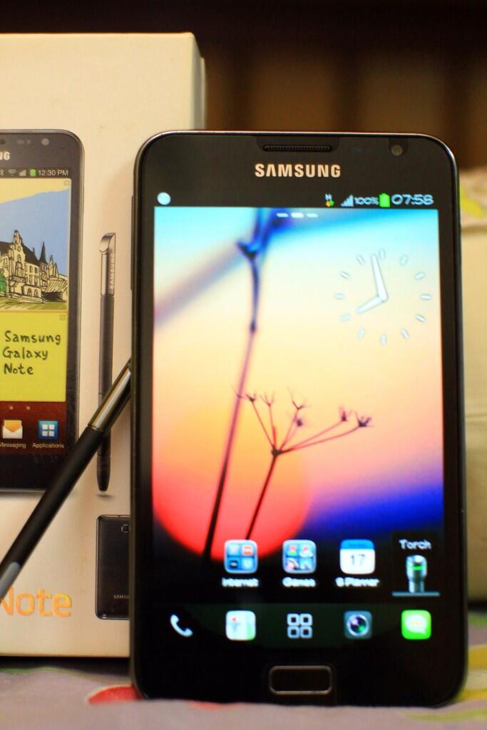 Samsung Galaxy Note N7000 Black | Surabaya dan sekitar only