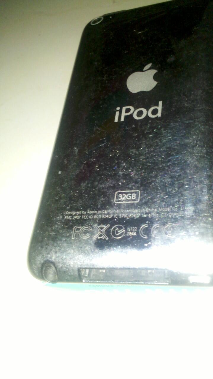 WTS IPOD TOUCH 4 32GB Version 6.0, JUAL CEPET AJA -MANTAP DAH POKOKNYA-