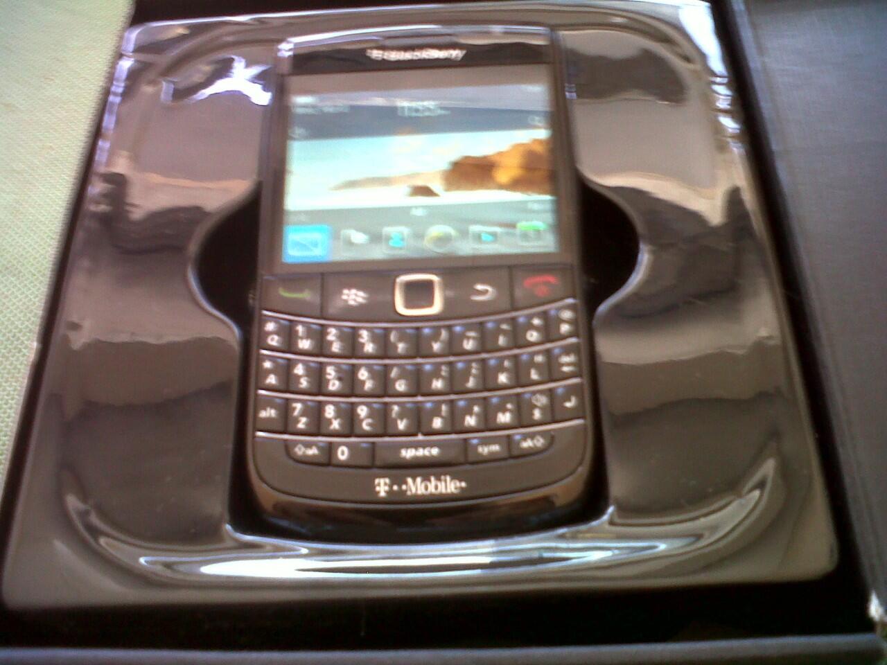 jual blackberry 9780 bb onyx2 mulus bangets voice usage masih 0.0 bandung!!