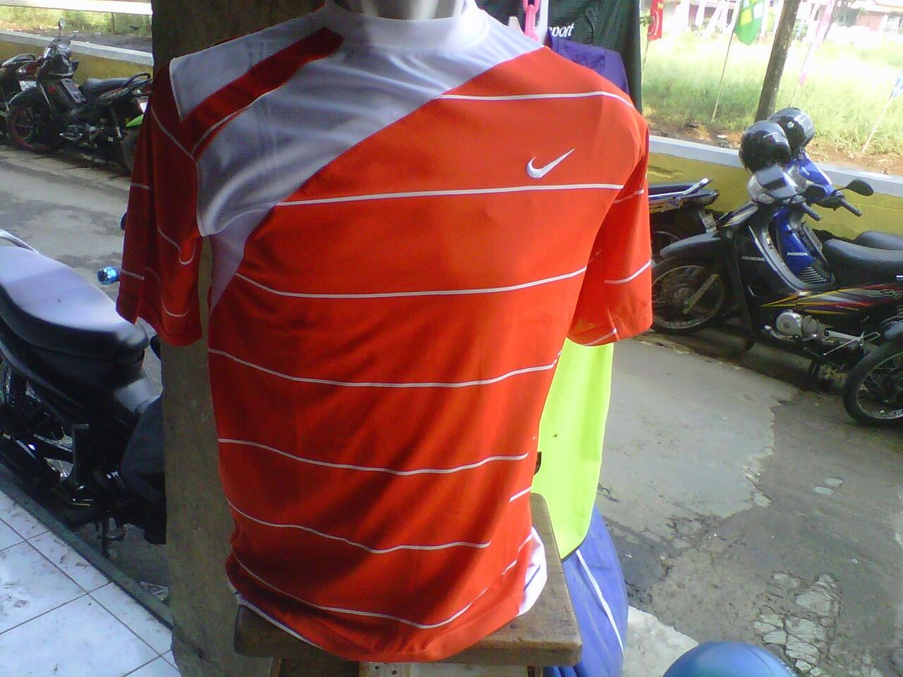 Deker Futsal Deker Kaki jual kaos futsal bola jaket rompi kaos kaki Deker Futsal Deker Kaki jual kaos futsal bola jaket rompi kaos kaki