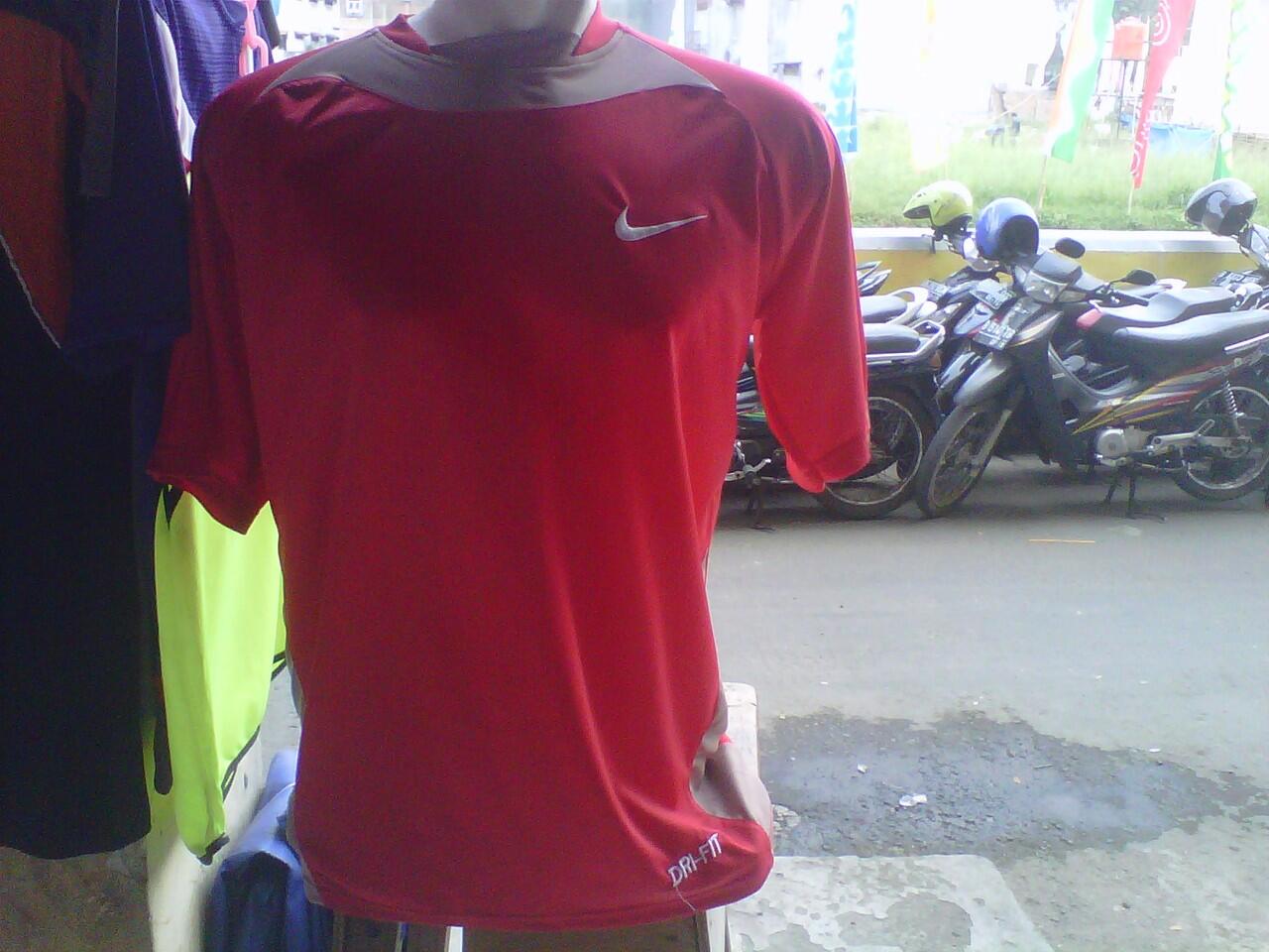 JUAL KAOS  FUTSAL  BOLA JAKET ROMPI  KAOS  KAKI 