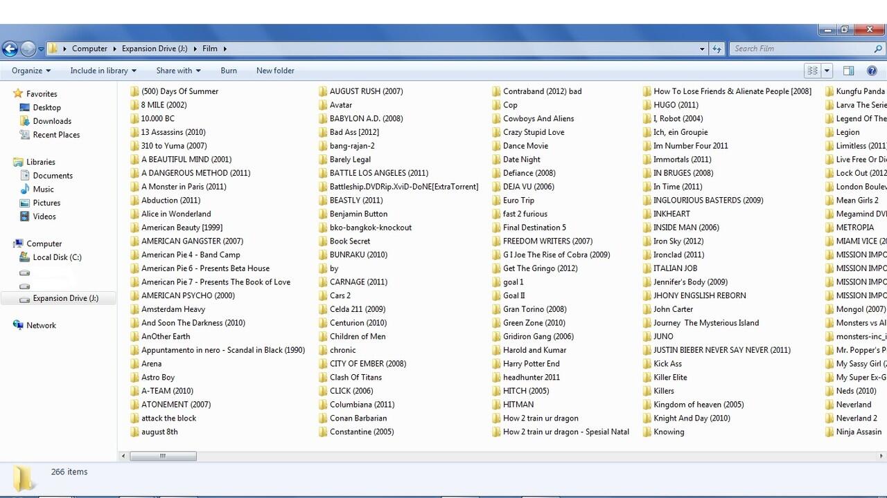 Harddisk dengan isi software, game, film