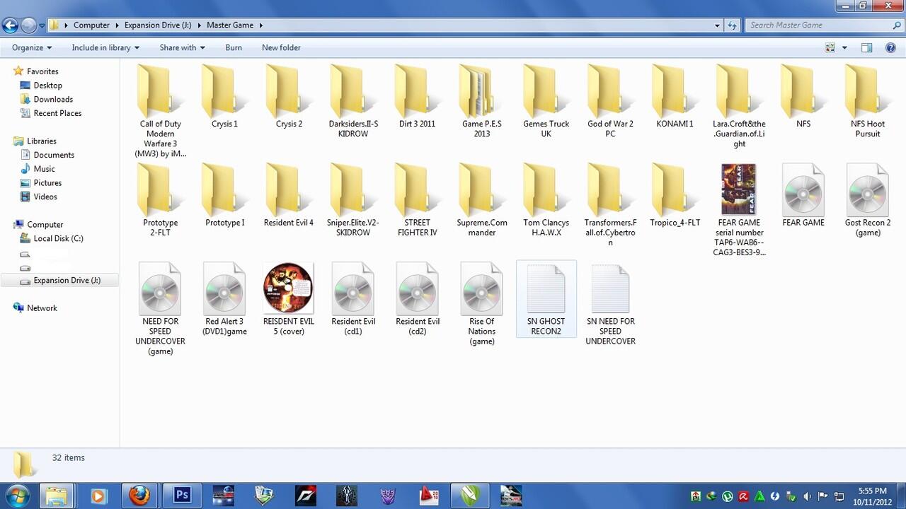 Harddisk dengan isi software, game, film