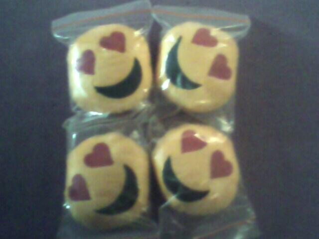 JUAL BONEKA EMOTICON/EMOTIKON SEGALA JENIS