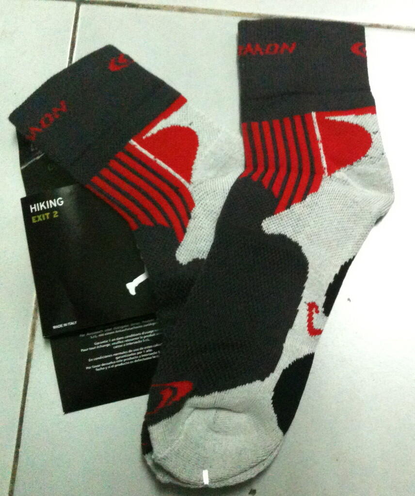 Kaos Kaki Outdoor : Salomon