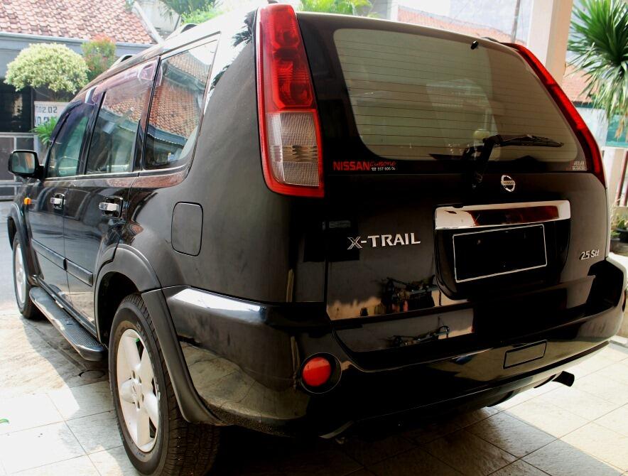 Nissan xtrail stt hitam