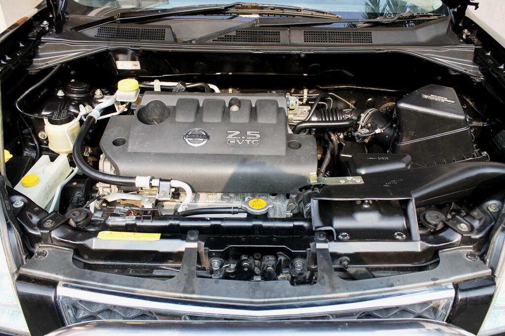 Nissan xtrail stt hitam
