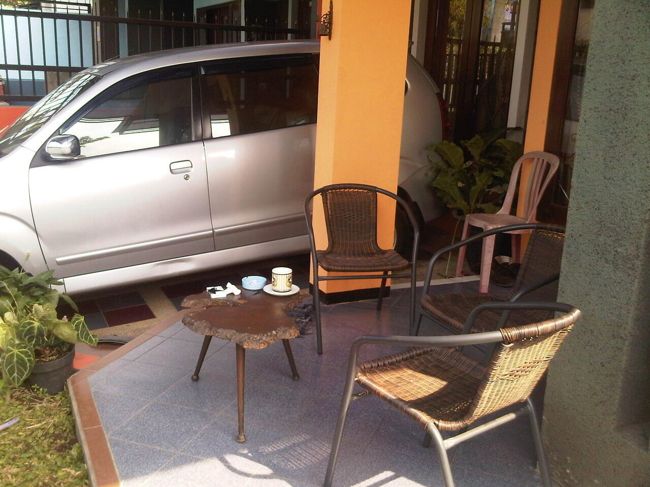 RUMAH DI MALANG MINIMALIS SIAP HUNI DENGAN SUASANA NYAMAN DAN TENANG