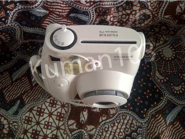 Kualitas Dijamin dan banyak bonusnya Kamera Polaroid FUJIFILM Instax Mini 7s White