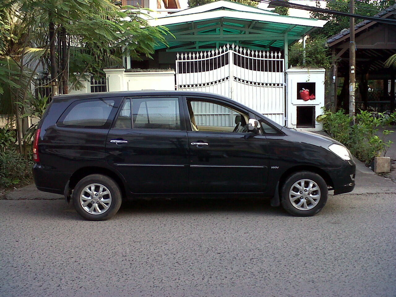 Toyota Kijang Inova type V 2006 Automatic (ex.Dokter)