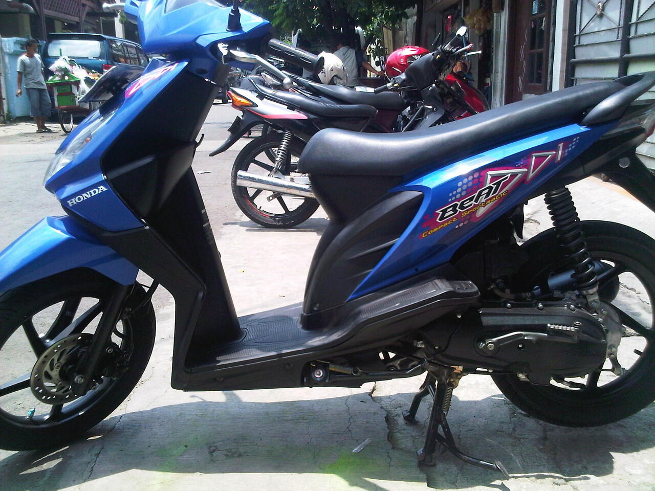 HONDA BEAT CW TH.2011 BULAN 11 GRESS BIRU ( LIKE NEW JAKARTA )