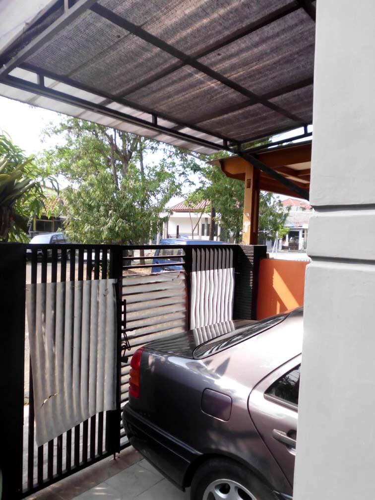 Rumah Jababeka, 2 lantai harga MURAH AJA..