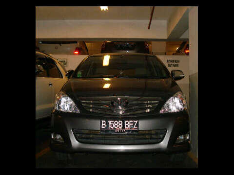 Jual Toyota Innova 2010 Warna Abu - Abu