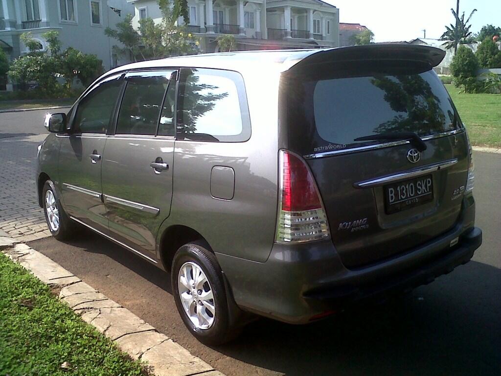 Innova G M/T Bensin Luxury Sept 2010 Grey Metallic Captain Seat