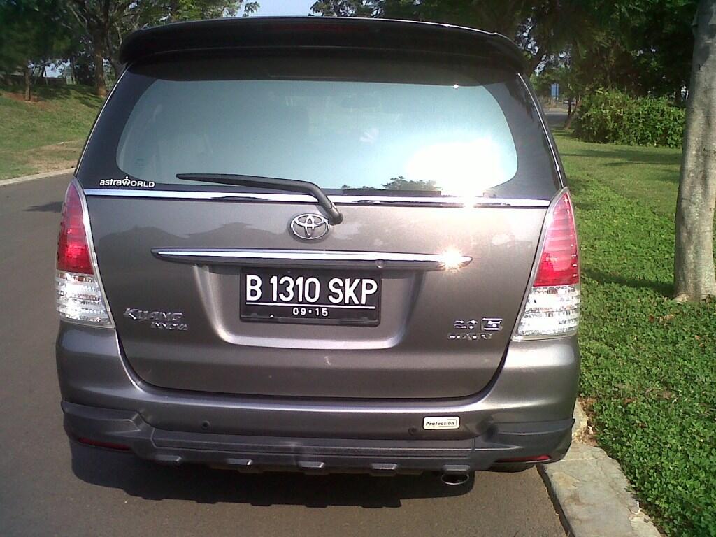 Innova G M/T Bensin Luxury Sept 2010 Grey Metallic Captain Seat