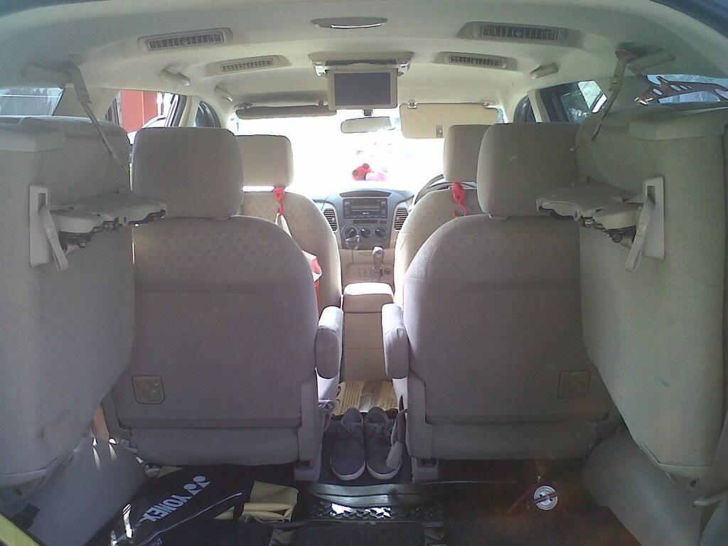 Innova G M/T Bensin Luxury Sept 2010 Grey Metallic Captain Seat
