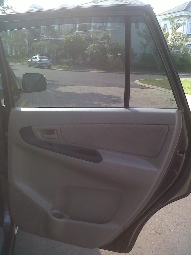 Innova G M/T Bensin Luxury Sept 2010 Grey Metallic Captain Seat