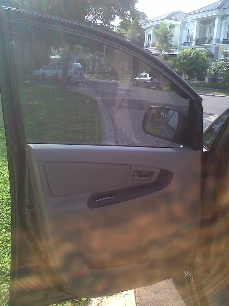 Innova G M/T Bensin Luxury Sept 2010 Grey Metallic Captain Seat