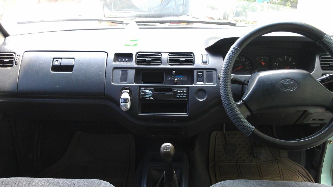 DIJUAL TOYOTA KIJANG LGX 1997 1.8 M/T HIJAU METALIK