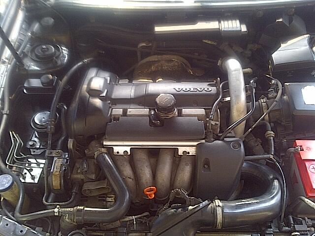 Volvo S 40 AT 2002, black beauty + BBS RC, a/n sendiri