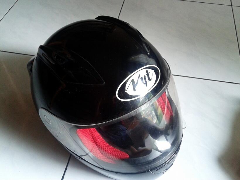 Kenapa ni Helm Hits Banget di Daerah Ane??? di daerah agan gimana???