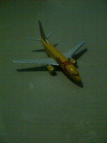 wts diecast miniatur pesawat 1:400