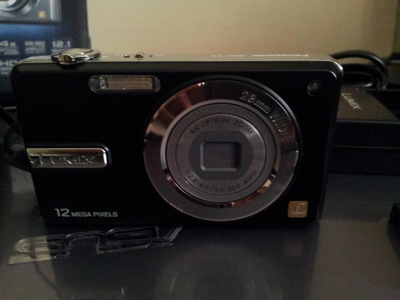 Sambil G4L4u mau jual Seken mulussssssssssss Panasonic lumix F3
