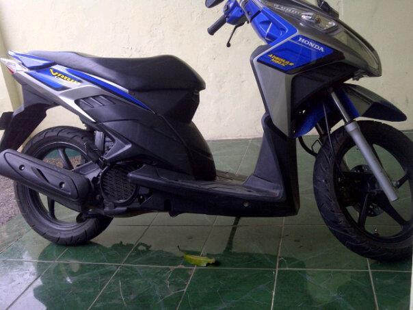 Honda vario cbs biru mulus 2010