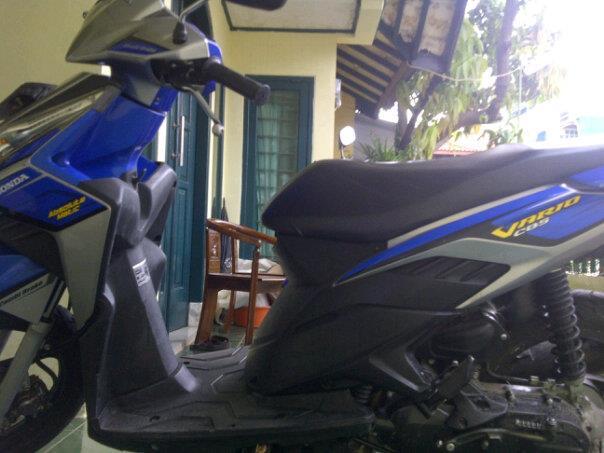 Honda vario cbs biru mulus 2010
