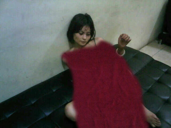 &#91;PIC&#93; Novie Amelia yg sopan tuh begini !!