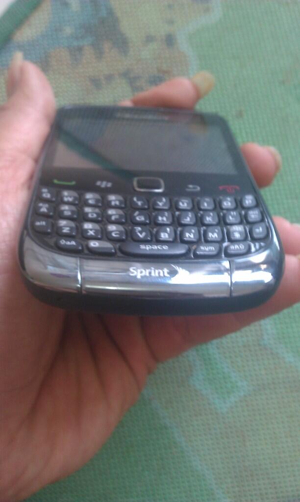 jual blackberry 9330 bb jupiter sprint ex usa mulus 93% bandung!!