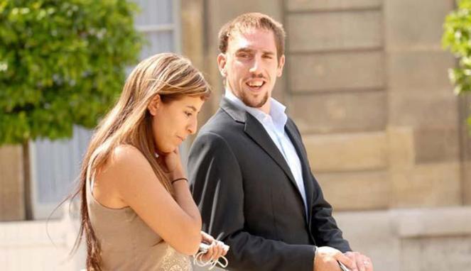 Para istri/pacar cantik pemain Spanyol dan Prancis