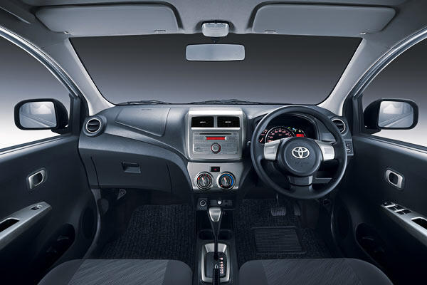TOYOTA AGYA AUTO 2000 MEDAN