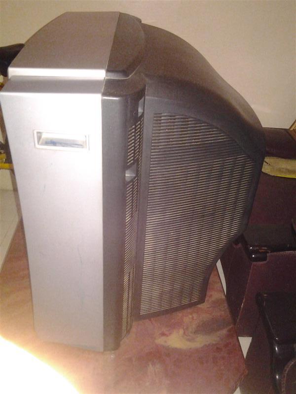 Jual tv tabung toshiba bomba 29" + ps2 90006 red (limited edition)