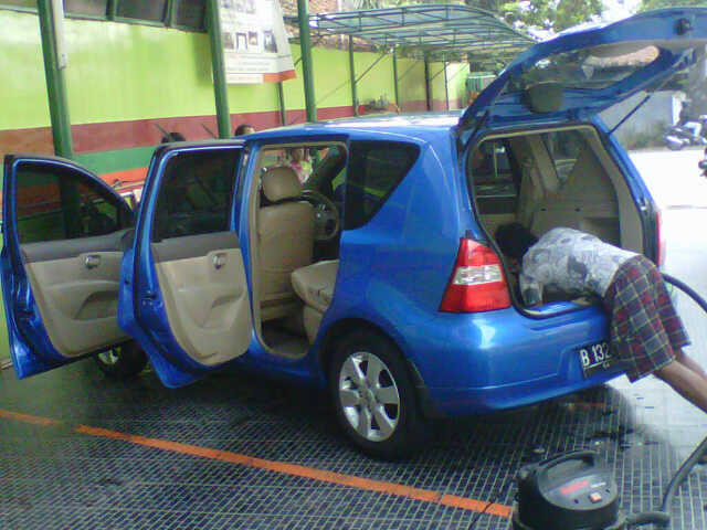 Livina XR 2008 AT BIRU