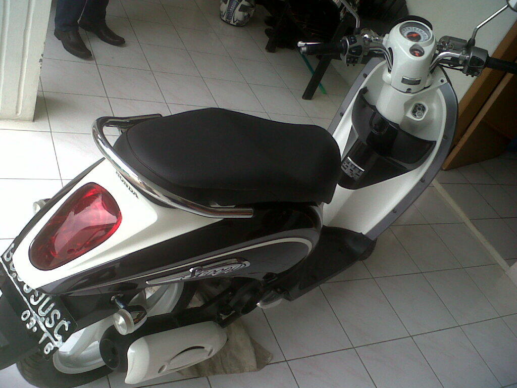 Scoopy 2011 warna hitam CW