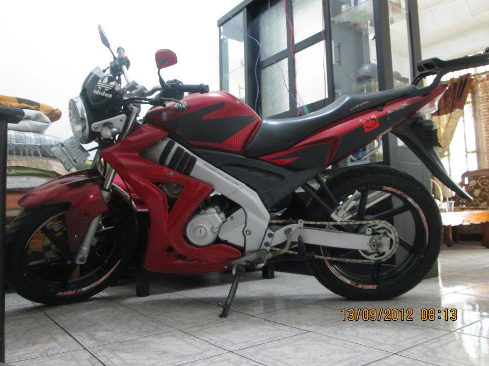 motor vixion 2007 velg ban gede ++ban velg ori juga...masuukk
