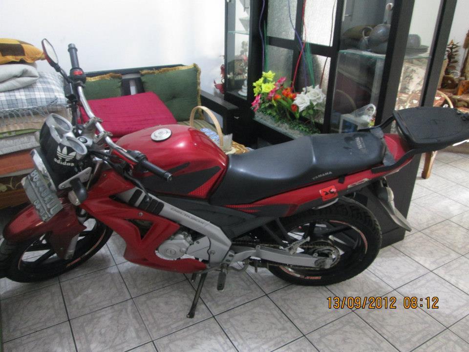motor vixion 2007 velg ban gede ++ban velg ori juga...masuukk